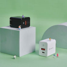 画像をギャラリービューアに読み込む, 【新製品登場】OMNIA X35A - 35W 窒化ガリウム GaN 極小型2ポート急速充電器 + PeAk III Lightning Cable 200B メタリカルメッシュケーブル(2M)