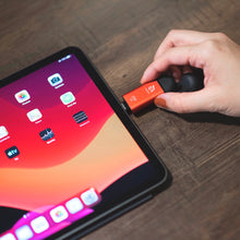 画像をギャラリービューアに読み込む, iKlips C Lightning To USB−C iPhone 双方向スマートフラッシュドライブ (128/256GB)