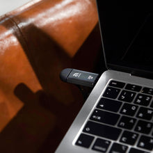 画像をギャラリービューアに読み込む, iKlips C Lightning To USB−C iPhone 双方向スマートフラッシュドライブ (128/256GB)